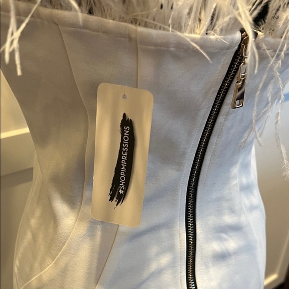 Impressions Strapless White Feather Strapless NWT Size M - Picture 7 of 7